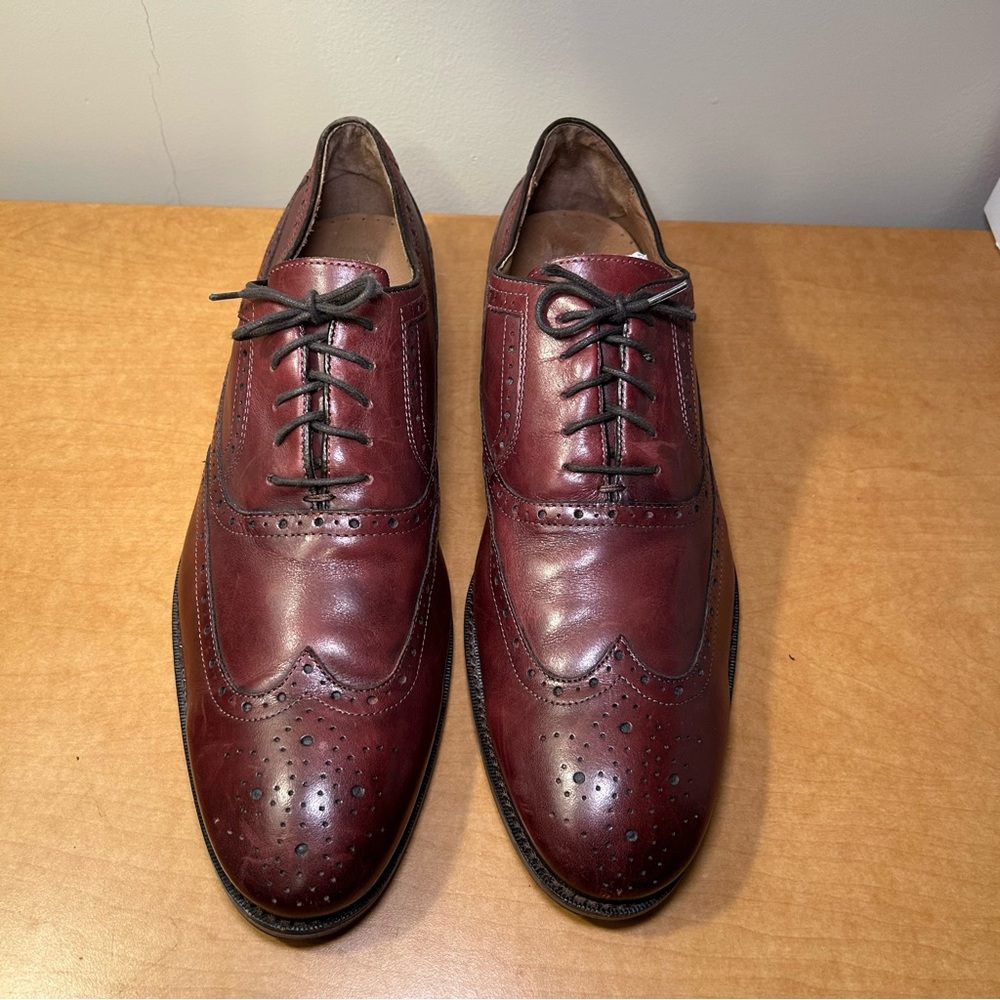 JOHNSTON & MURPHY Men’s size 12 Wing Tip Leather Dress Shoes LIKE NEW!!